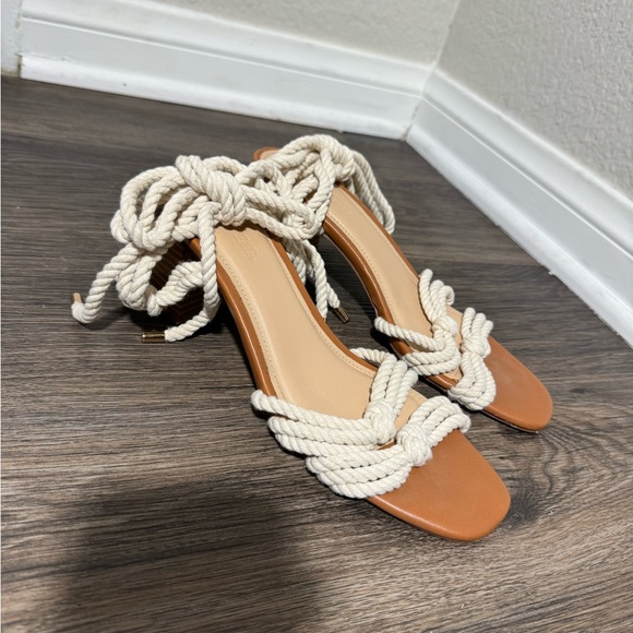 Rope lace summer sandals, women’s size 9 - Picture 2 of 7